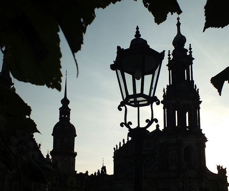 dresden_hofkirche.jpg
